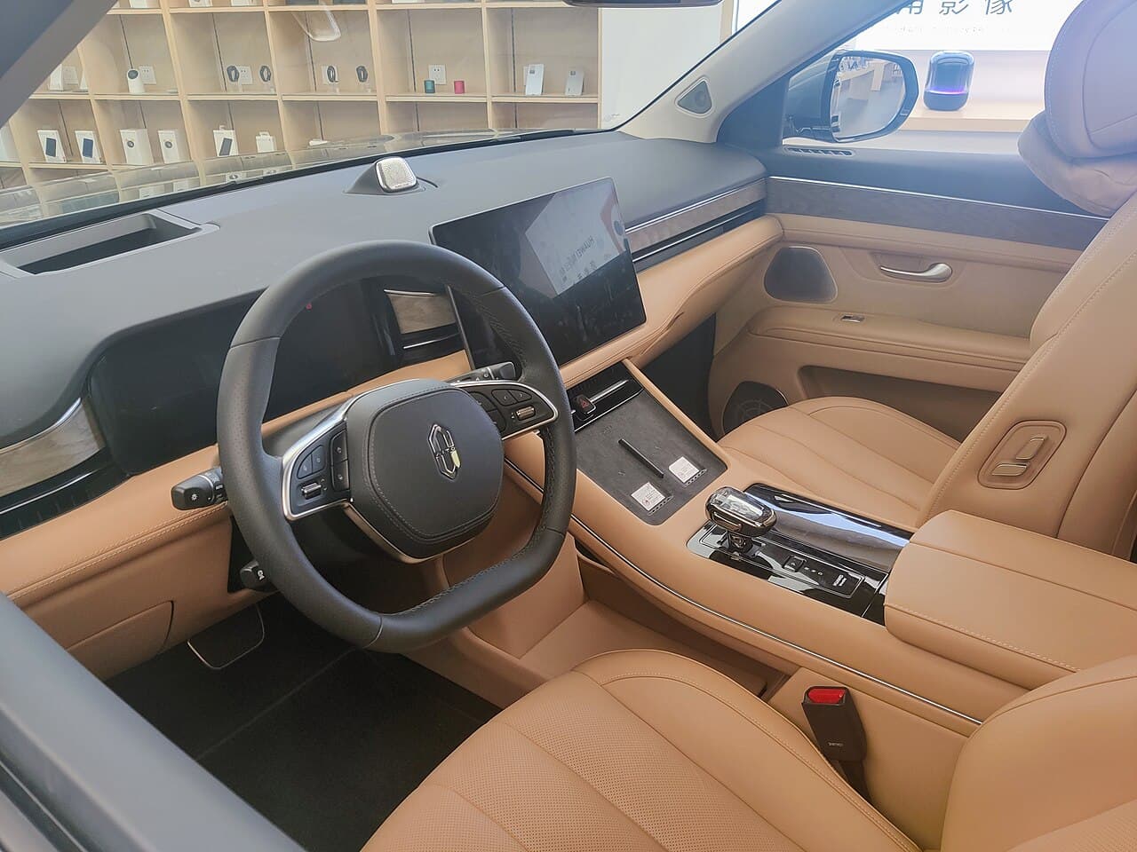 AITO M7 — салон