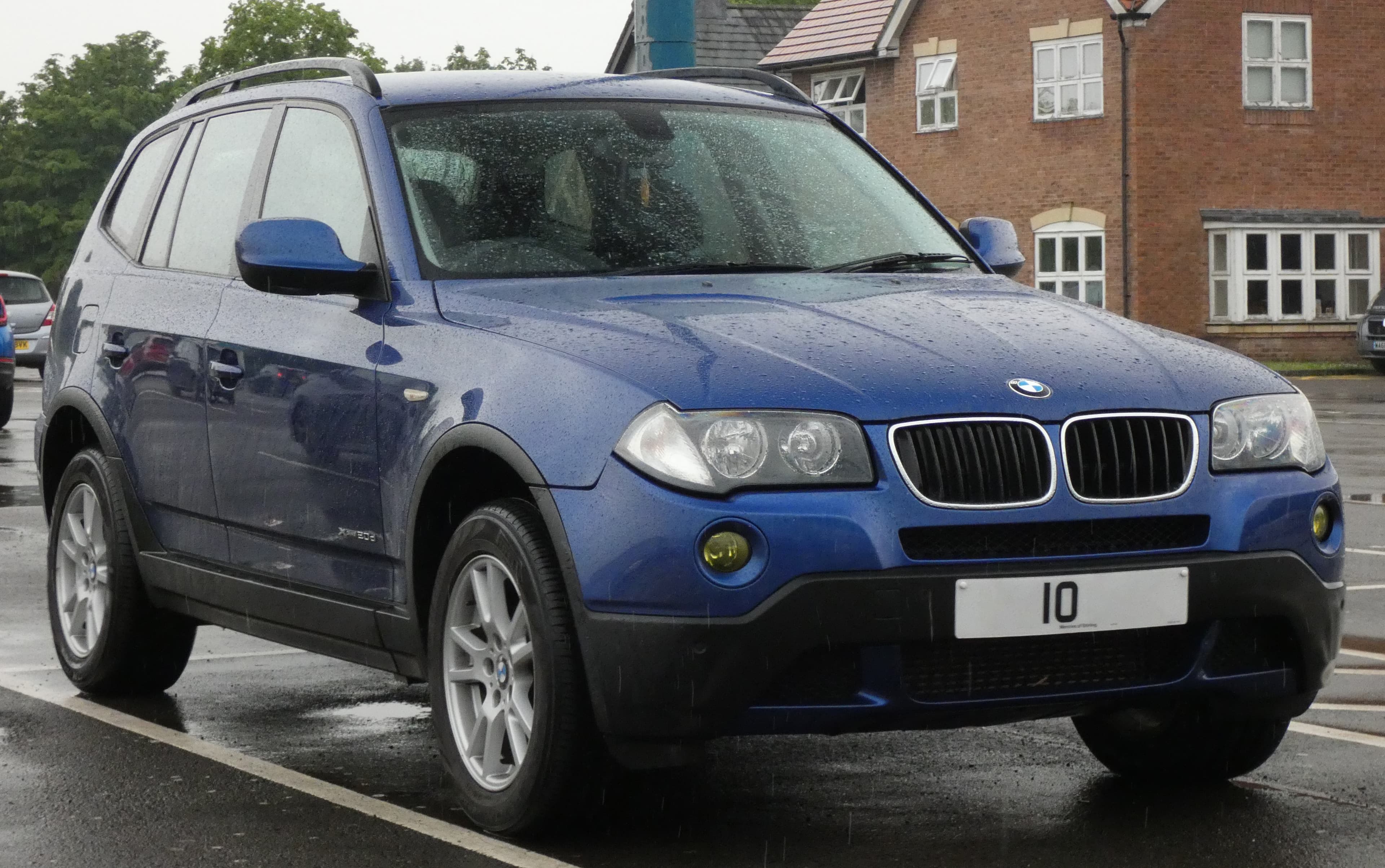 BMW X3 — салон