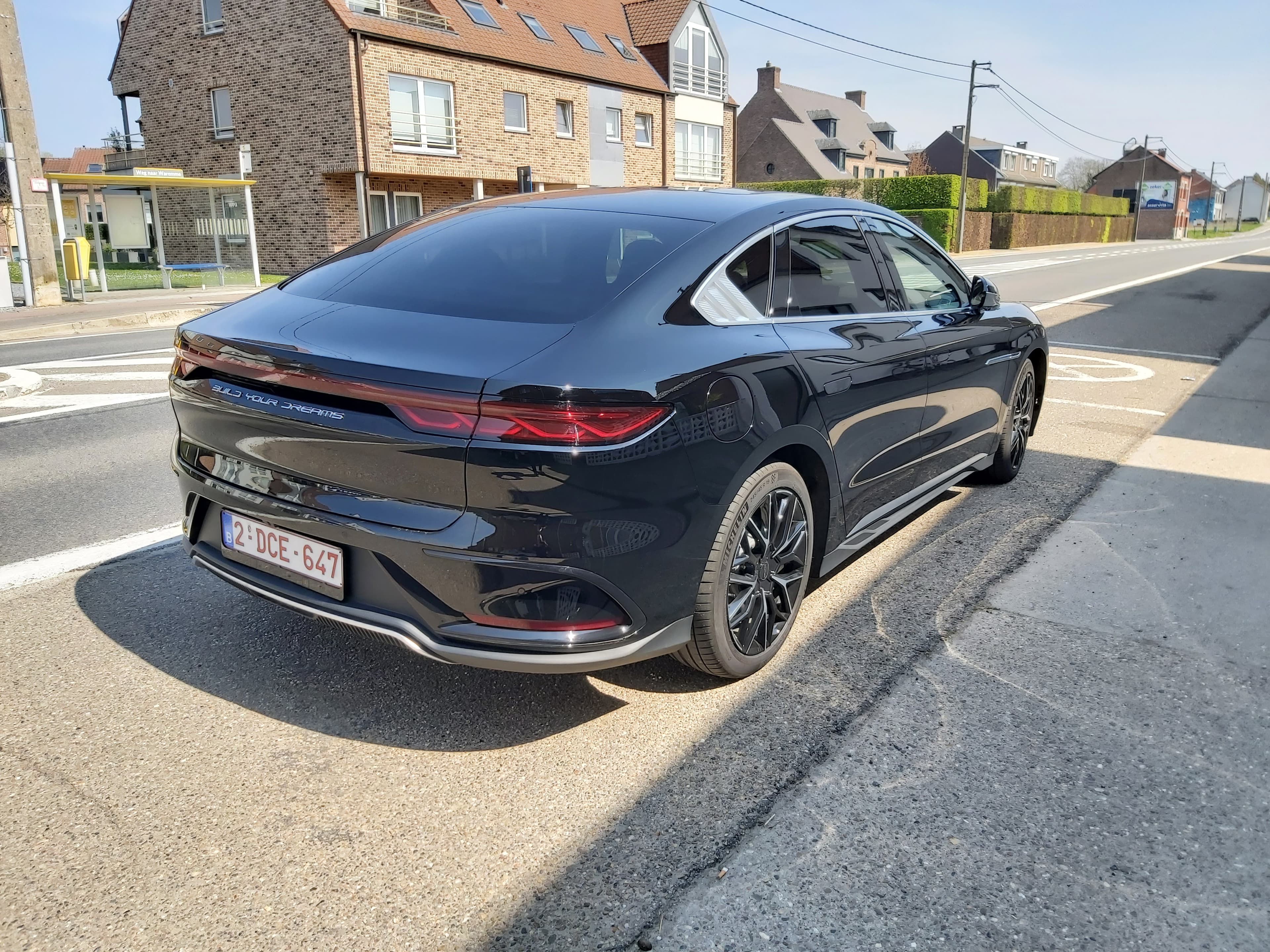 BYD Han — салон