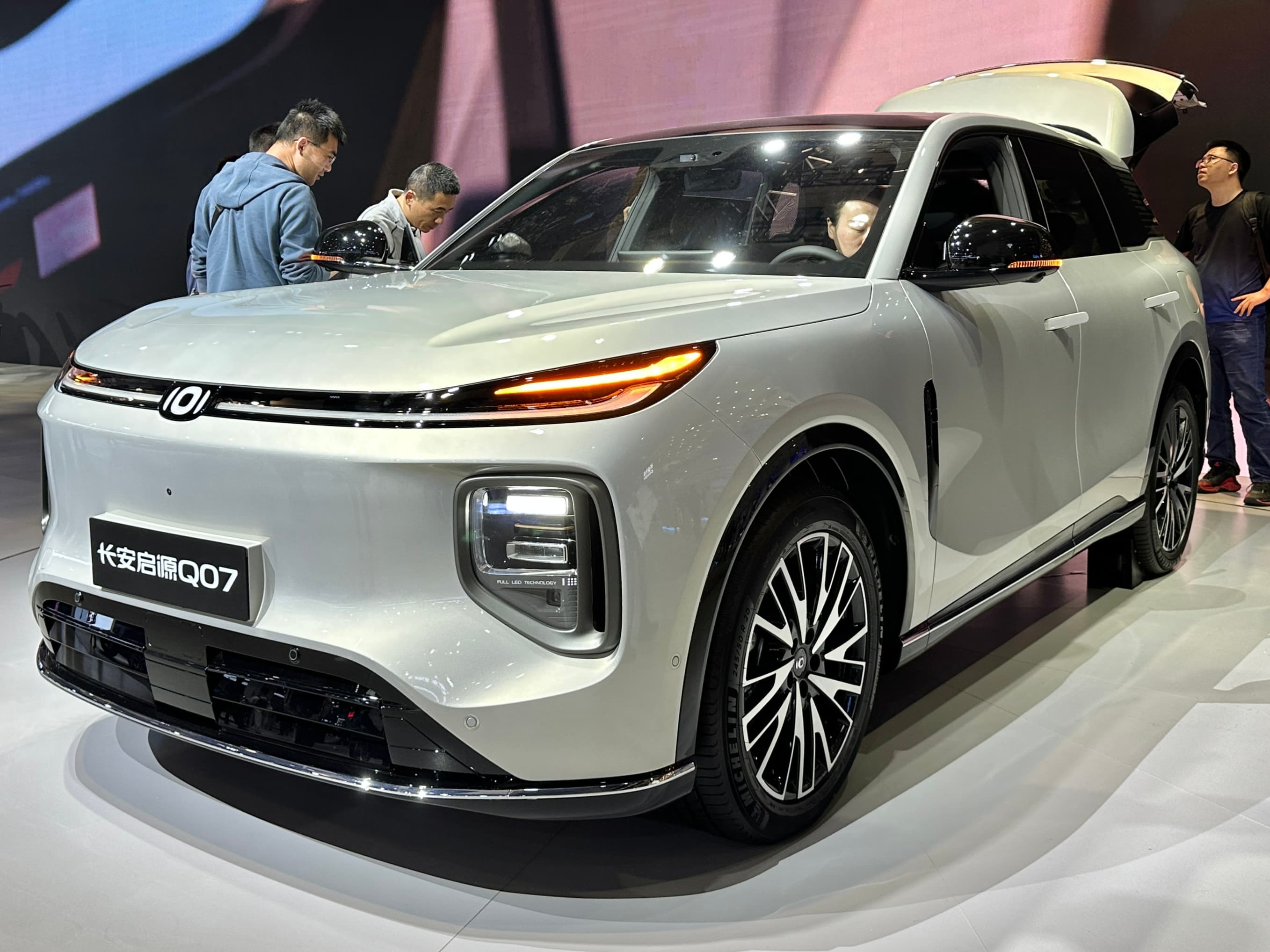 Changan Qiyuan Q07 фото 10