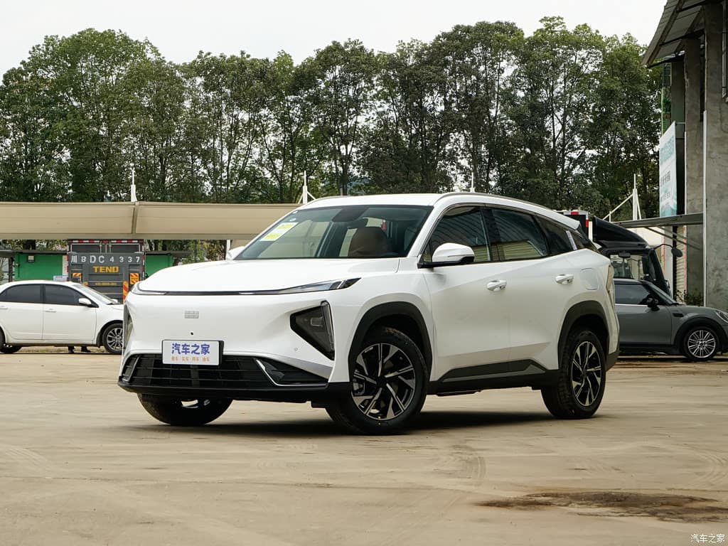 Geely Galaxy L7
