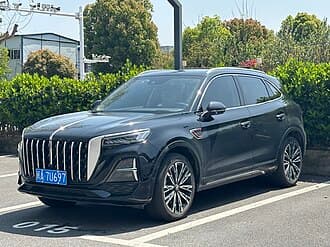 Hongqi HS5 — фото спереди