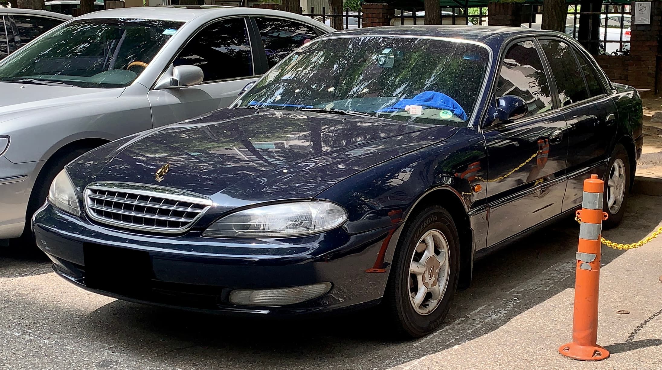 Hyundai Sonata — вид сбоку