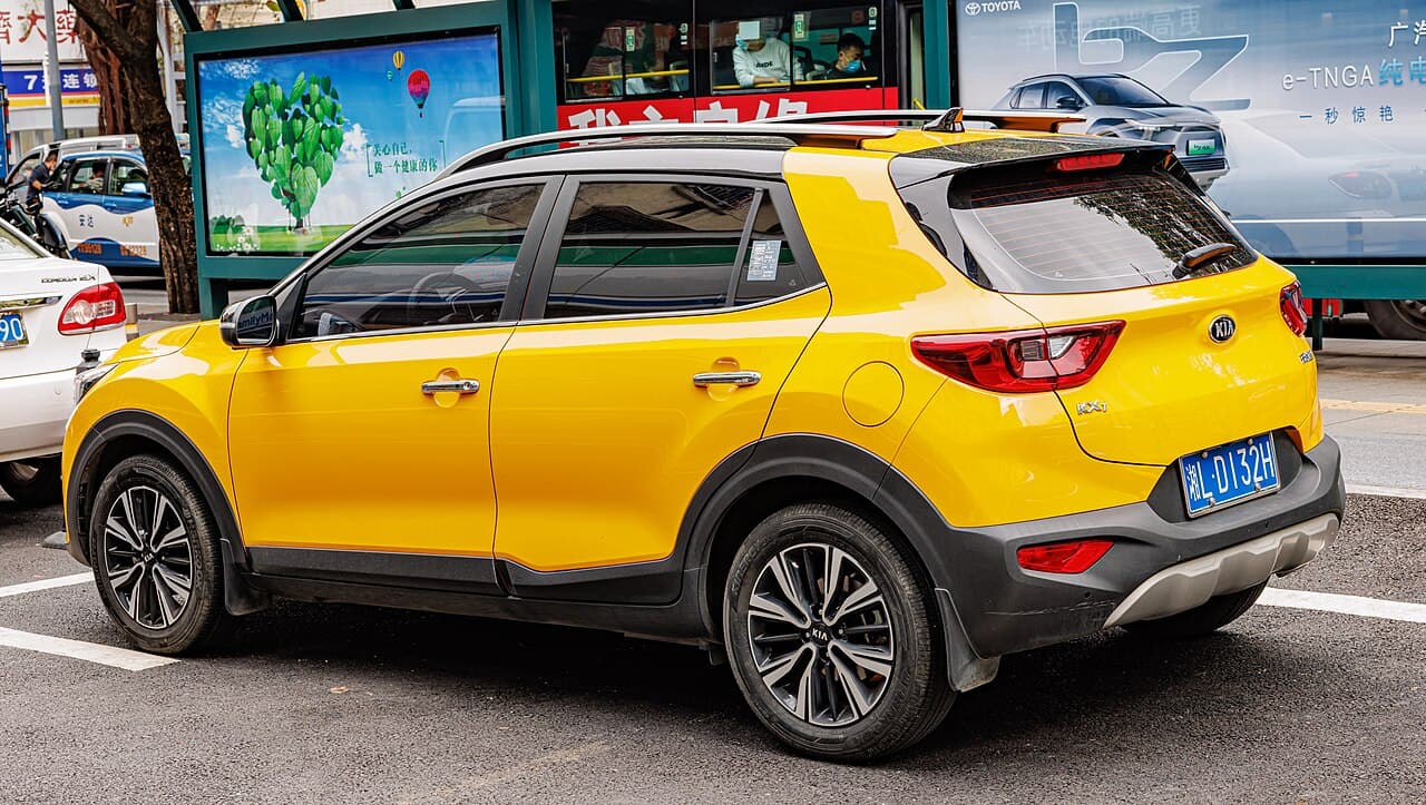 Kia KX1 — вид сбоку