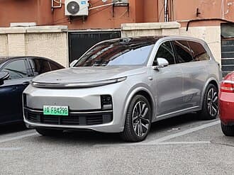 Li Lixiang L7, L8, L9: какой гибрид выбрать