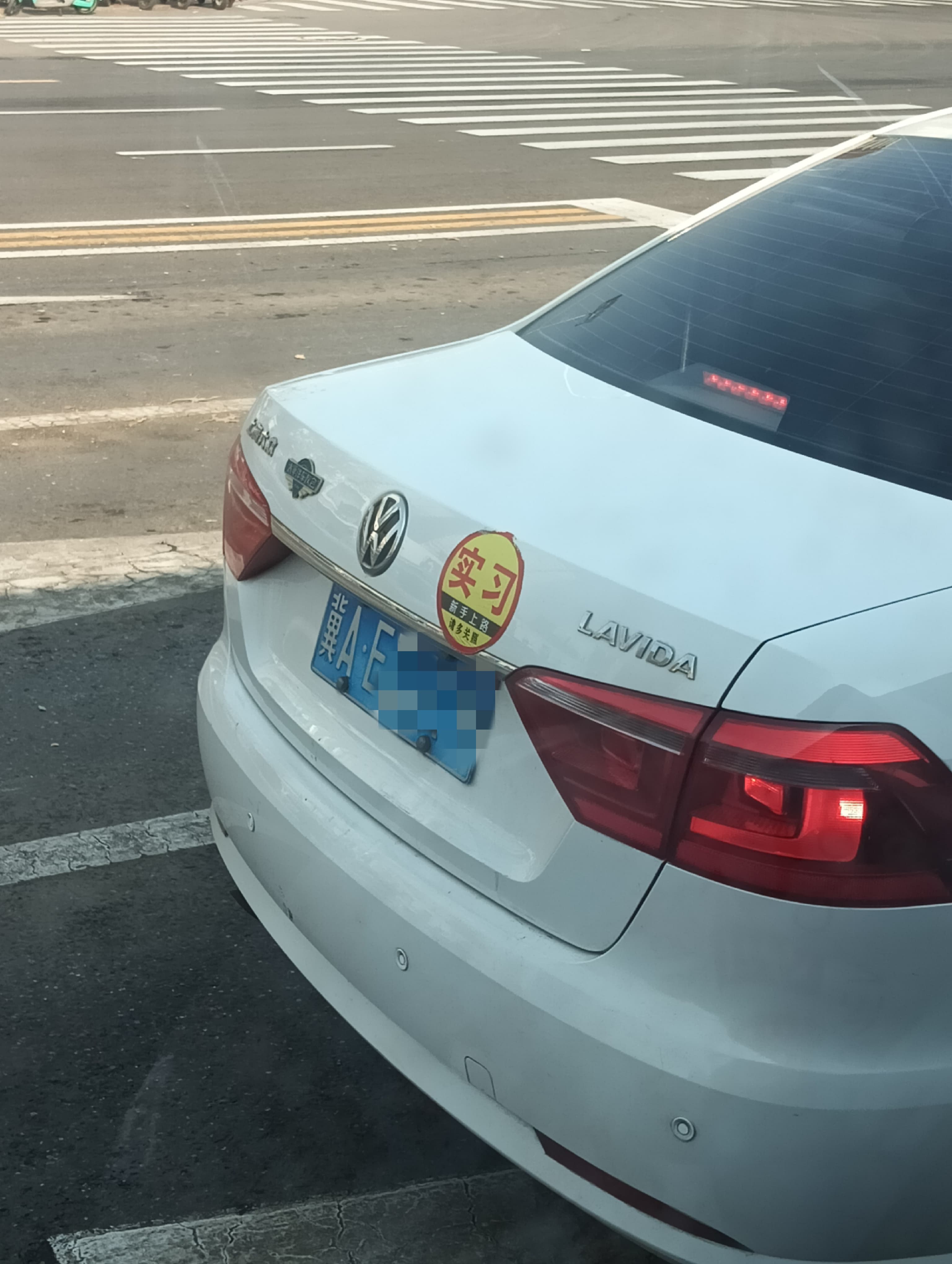 Volkswagen Lavida — салон